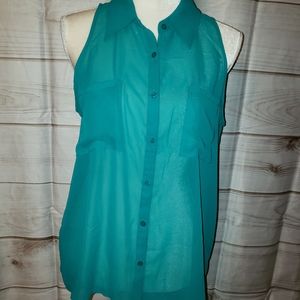 Decree Top.  Size Large. EUC